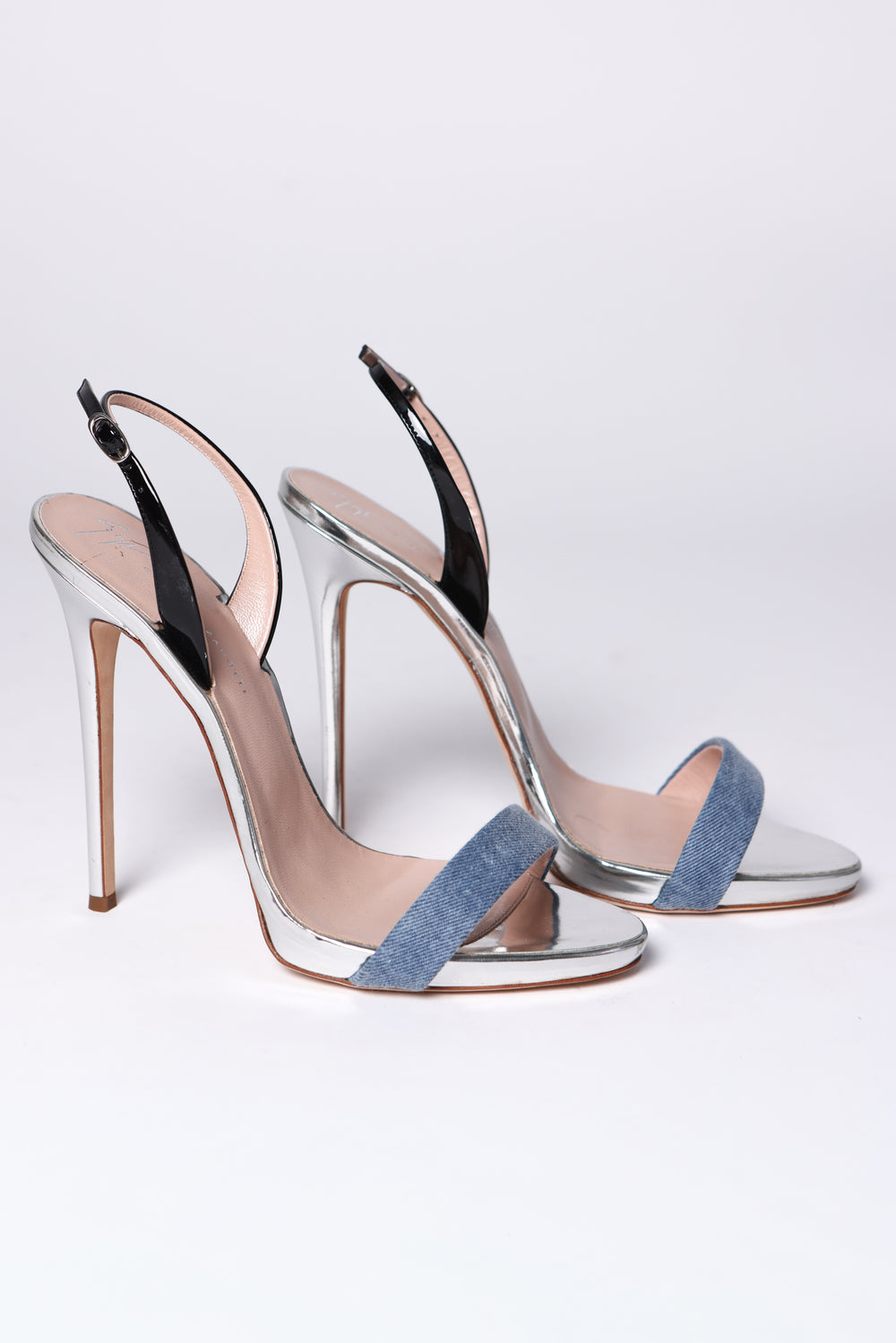 salto Giuseppe Zanotti