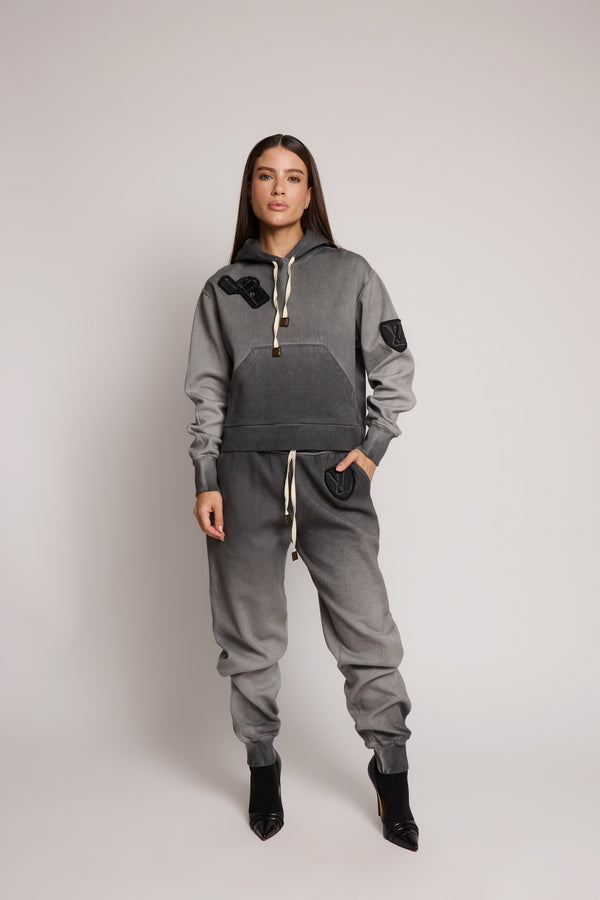 Conjunto cinza Louis Vuitton