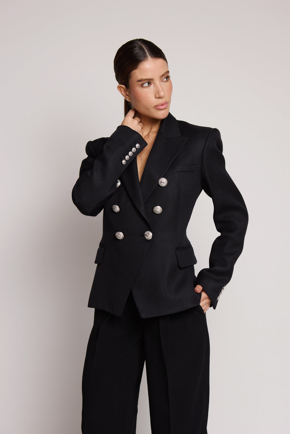 Blazer Balmain preto com botões prateados