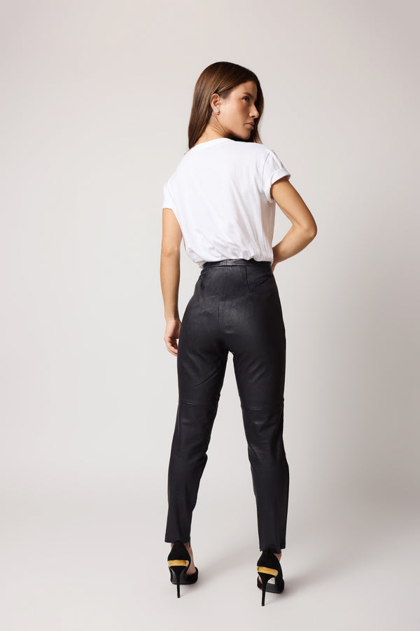 Calça Bottega Veneta Essential Leather Slim