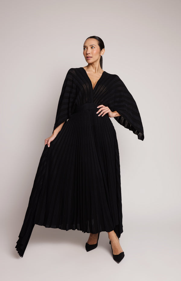 Vestido Valentino longo plissado de seda com efeito capa